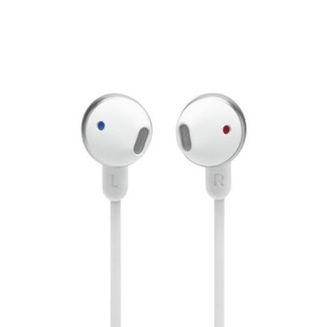 Κοντινή λήψη των JBL Tune 215 BT με flat tangle-free καλώδιο σε λευκό χρώμα