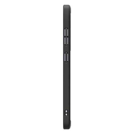 Πλαϊνή όψη της θήκης Spigen Ultra Hybrid Frost Black που δείχνει τα κουμπιά και τις θύρες
