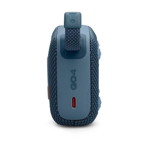 JBL Go 4 φορητό ηχείο δίπλα σε πισίνα
